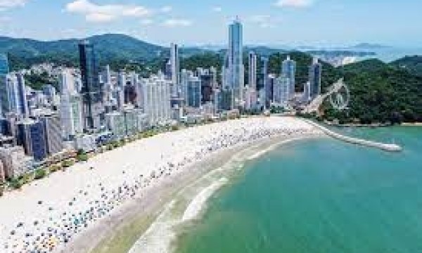 Volá a Camboriú en Semana Santa