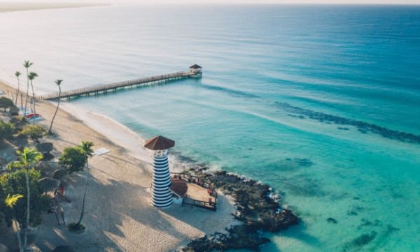 Iberostar Waves Dominicana -  Con LATAM